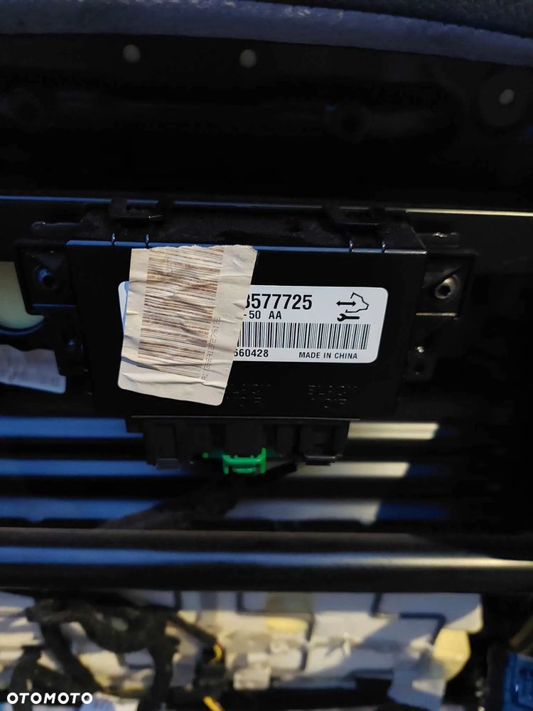 FOTEL PRAWY PRZÓD TYLNA KANAPA Opel ASTRA IV GTC OPC - 8