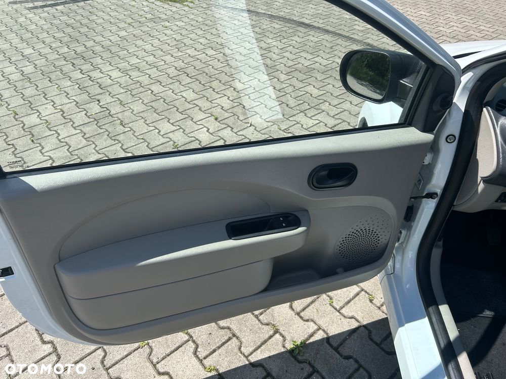 Renault Twingo 1.2 8V Access - 10