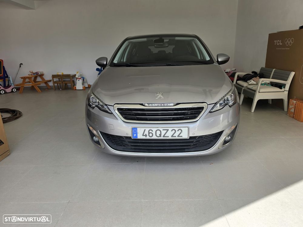 Peugeot 308 1.2 PureTech Allure Pack - 2