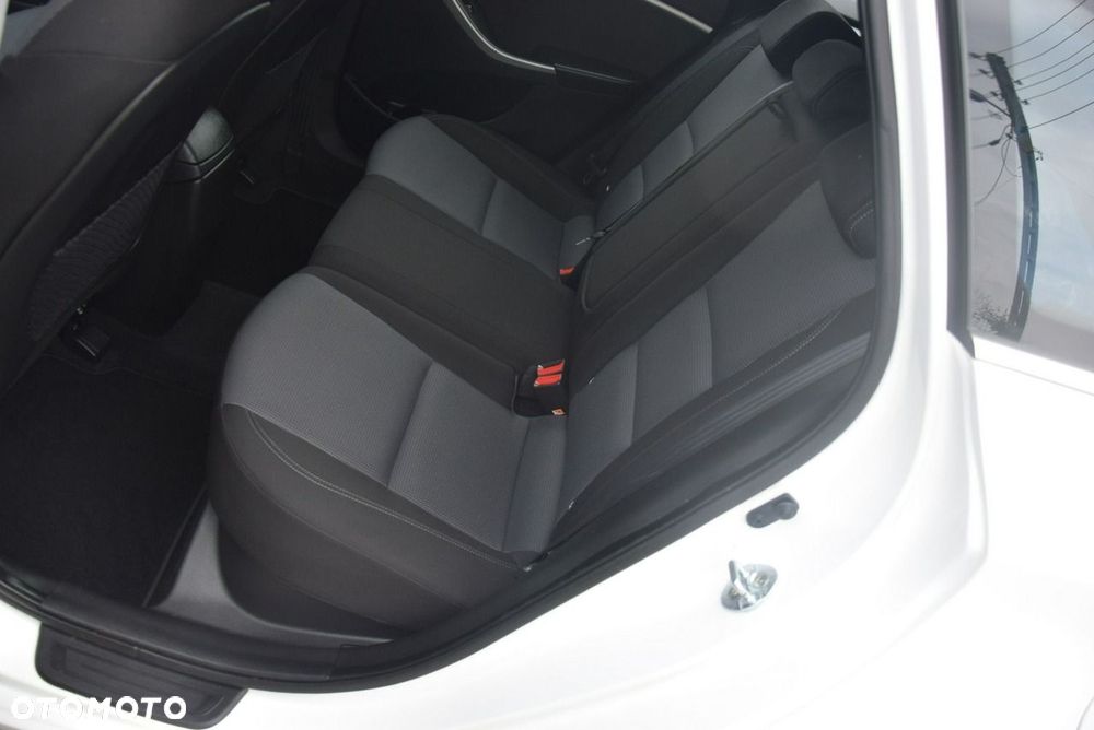 Hyundai i30 - 24