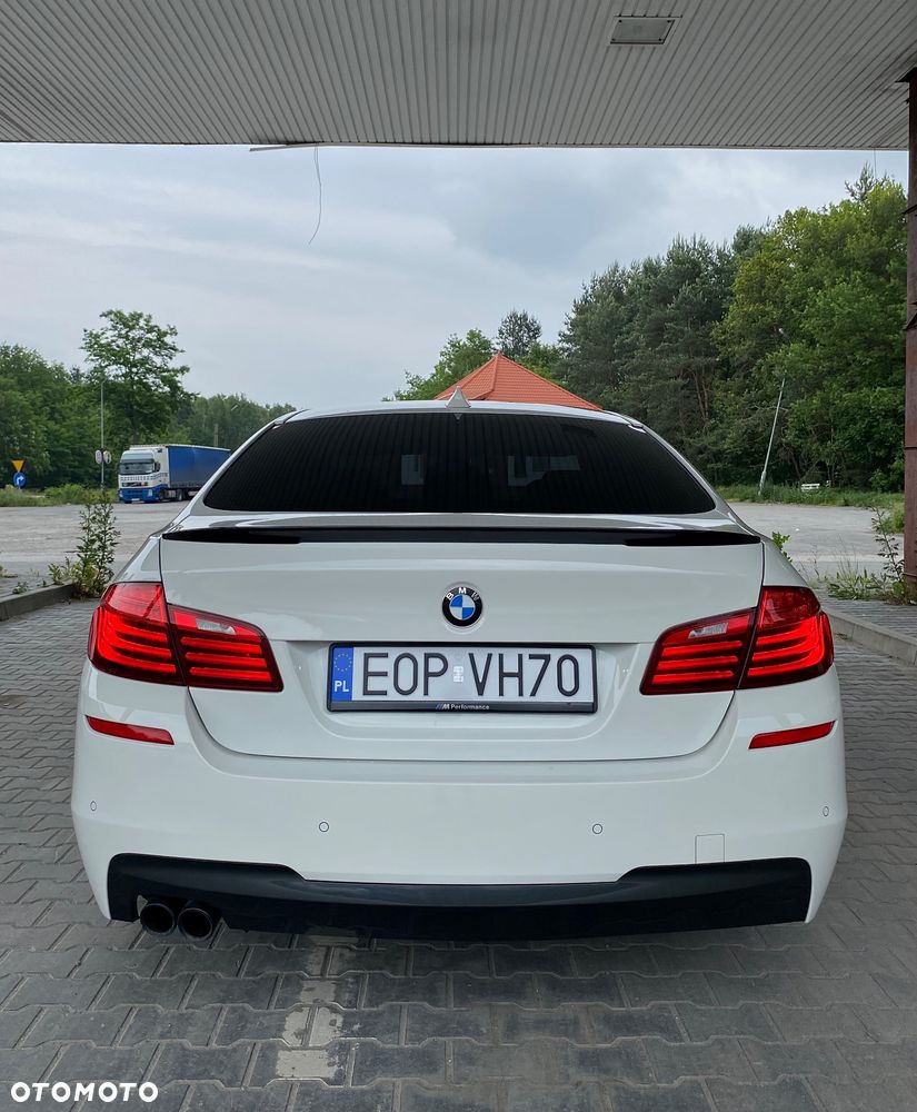 BMW Seria 5 530d xDrive - 7