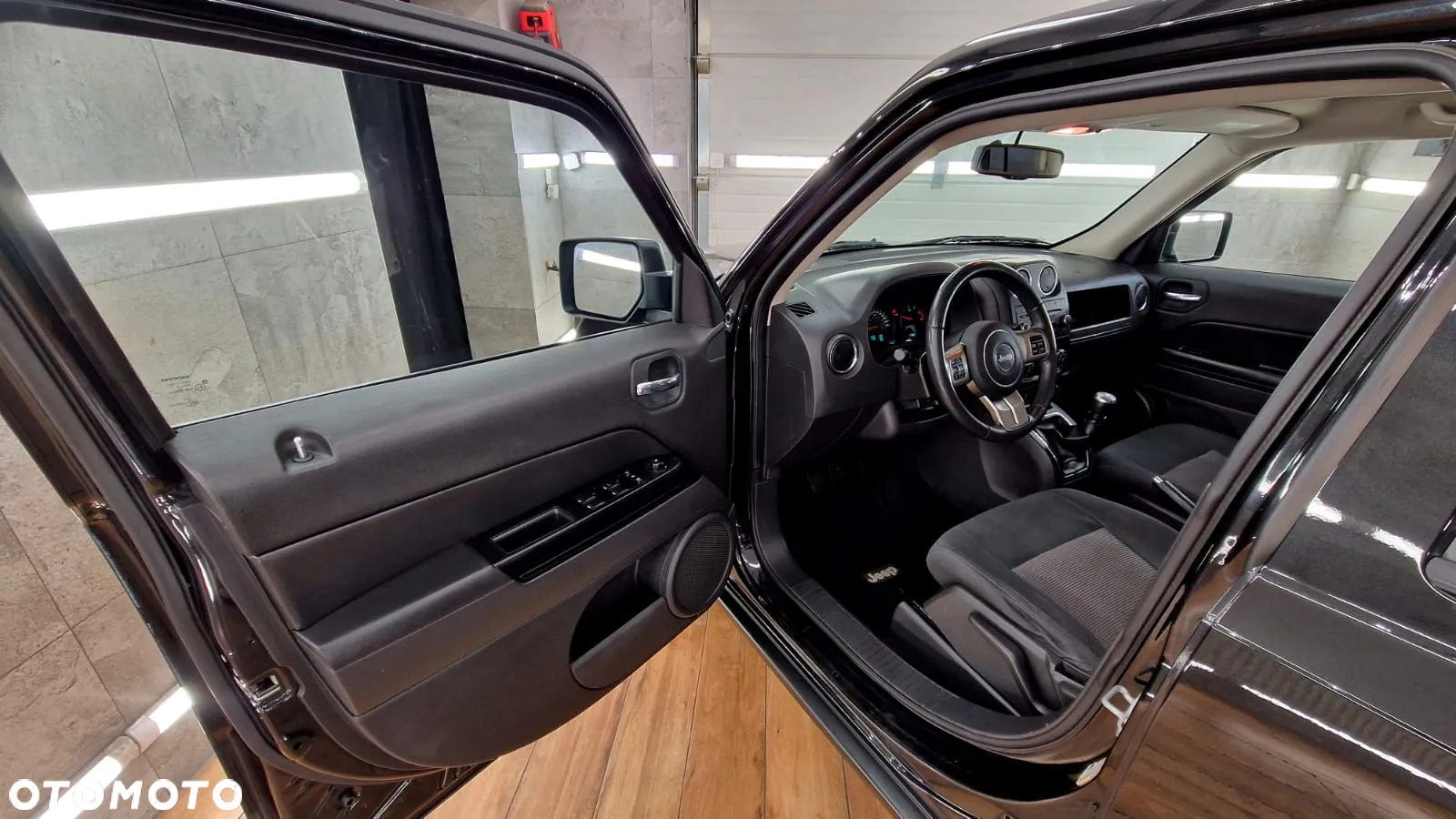 Jeep Patriot 2.2 CRD Limited - 36