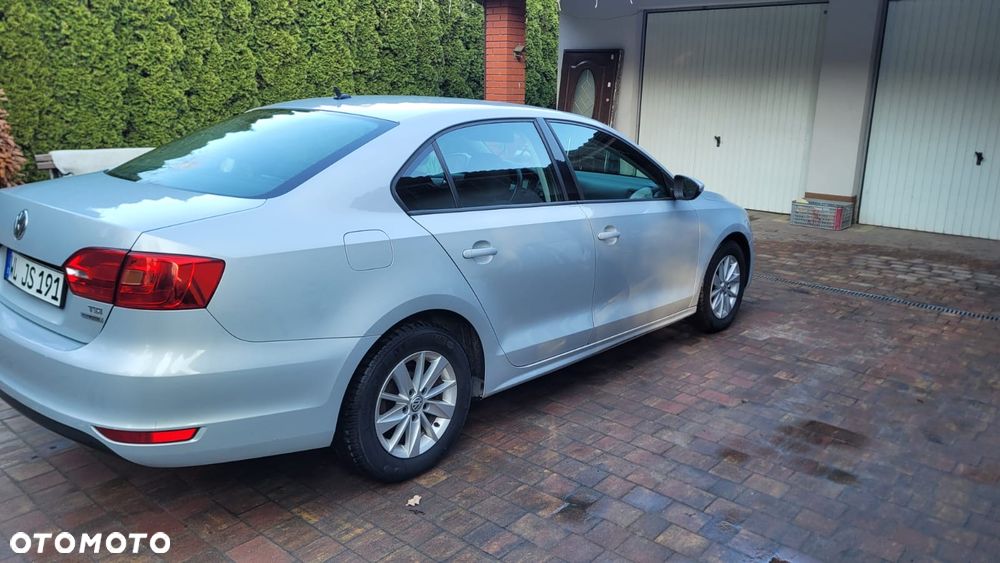 Volkswagen Jetta 1.2 TSI BlueMotion Technology Comfortline - 6