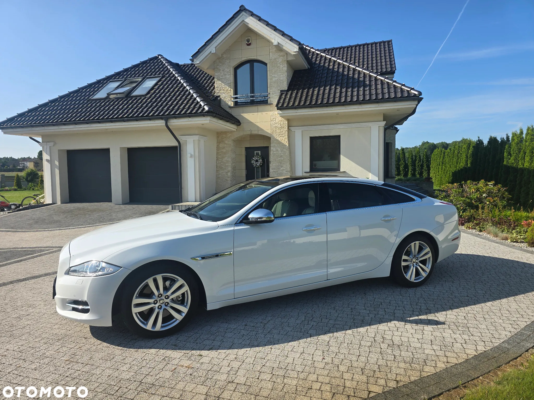 Jaguar XJ 5.0 V8 LWB Portfolio - 7