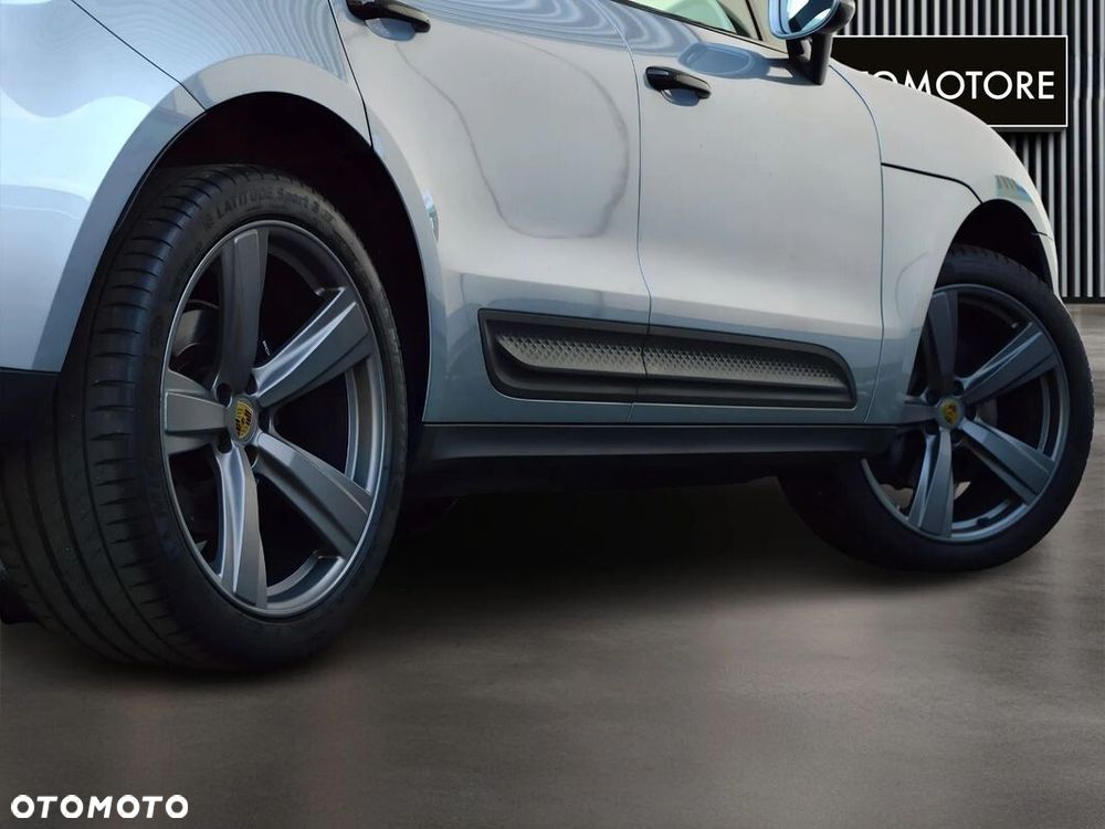Porsche Macan Standard - 12