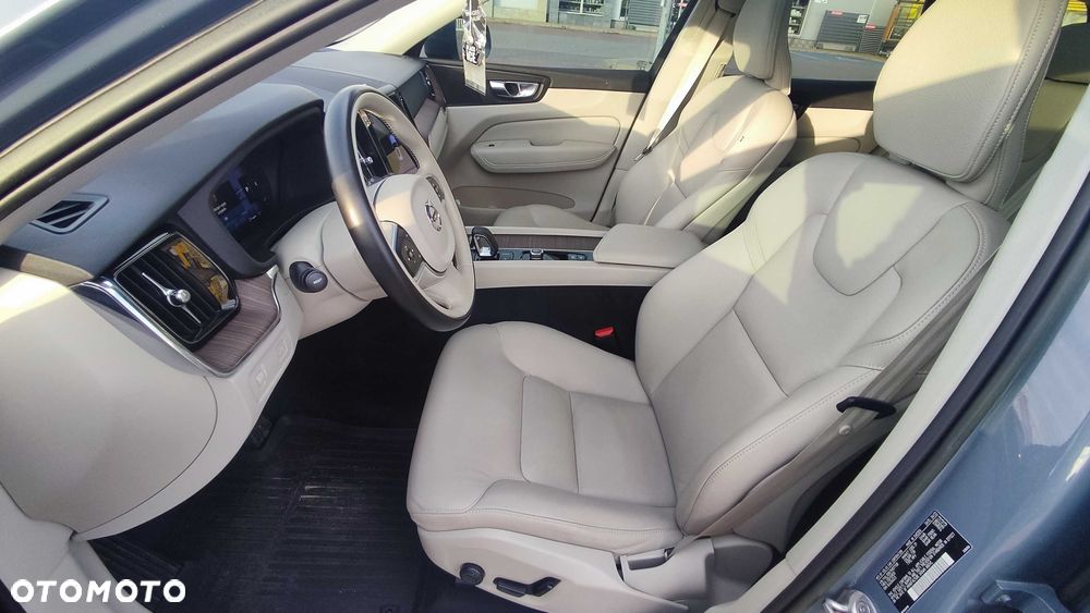 Volvo XC 60 - 4