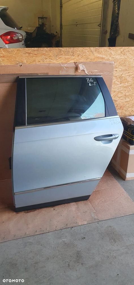 Drzwi lewy tył tylne lewe VW Passat B6 LB5M Kombi - 9