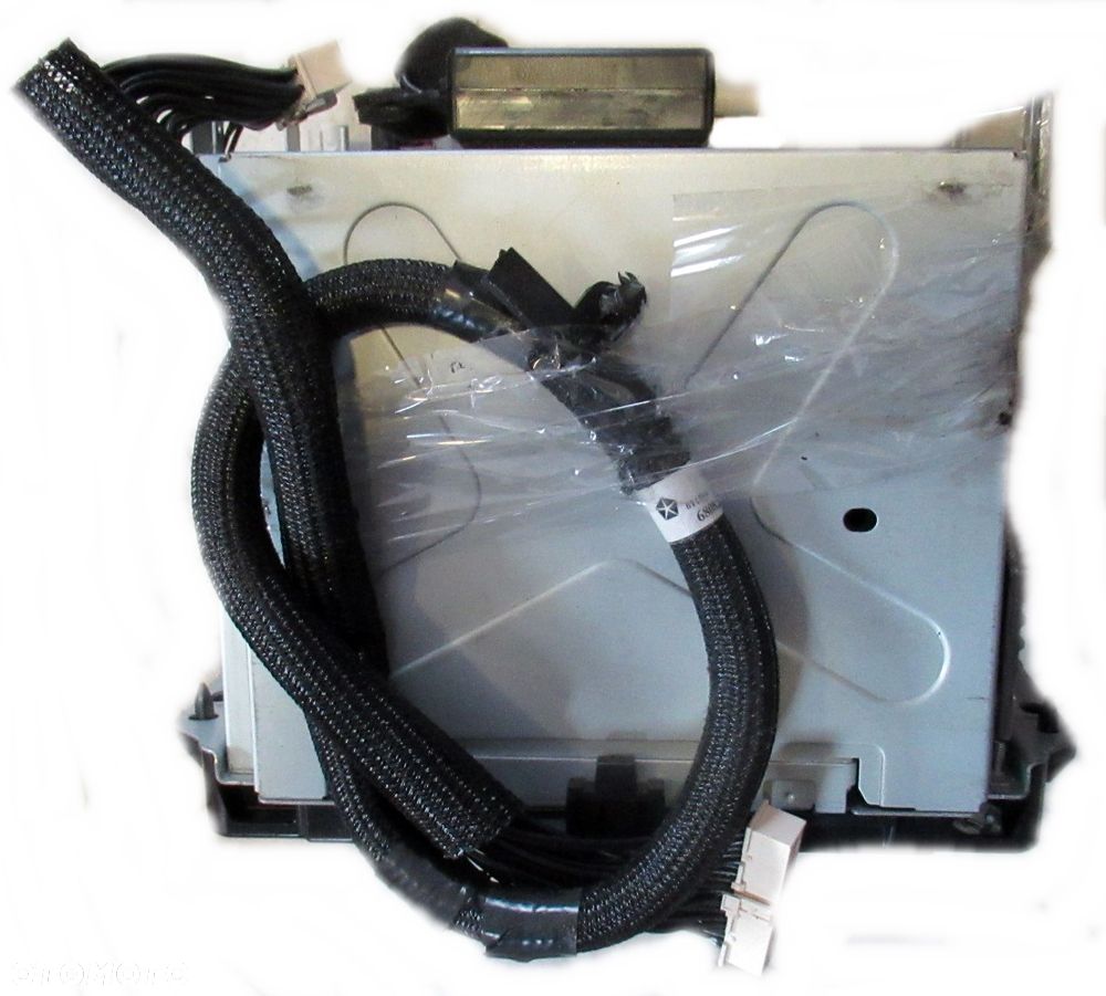 FIAT FREEMONT RADIO RADIOODTWARZACZ NAWIGACJA P05091036AJ JOURNEY - 2