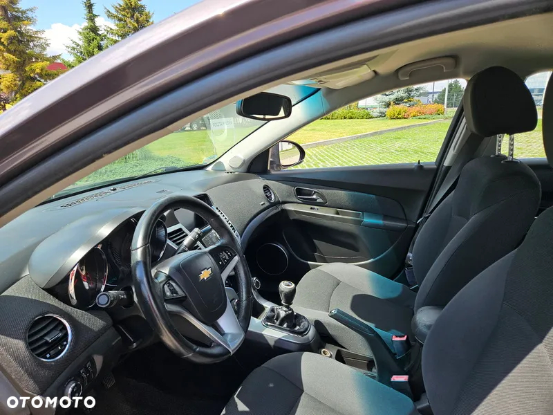 Chevrolet Cruze 1.8 LT - 7
