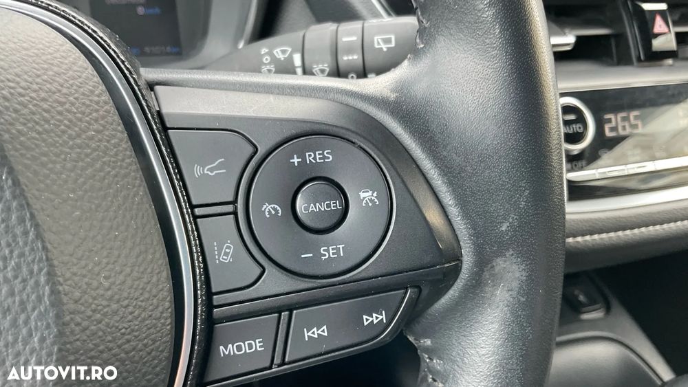 Toyota Corolla 1.8 HSD Dynamic - 24