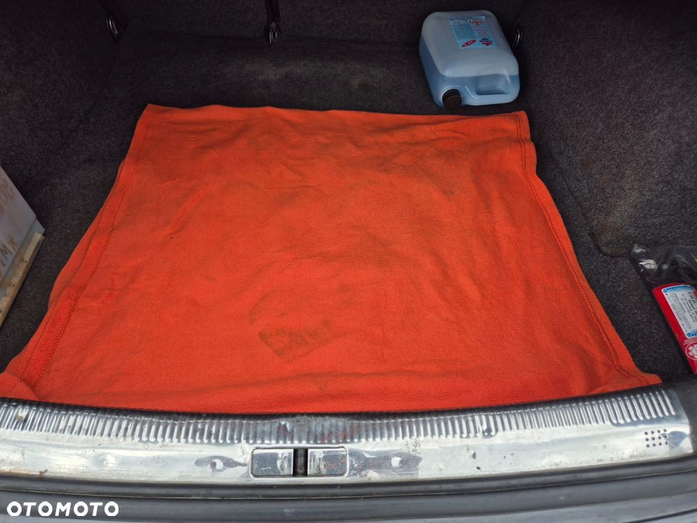 Volkswagen Passat - 18