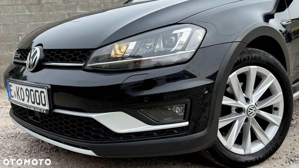 Volkswagen Golf 2.0 BlueTDI 4Motion Highline - 32