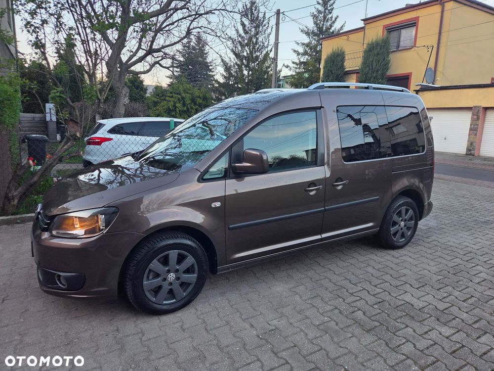 Volkswagen Caddy Highline DSG - 2