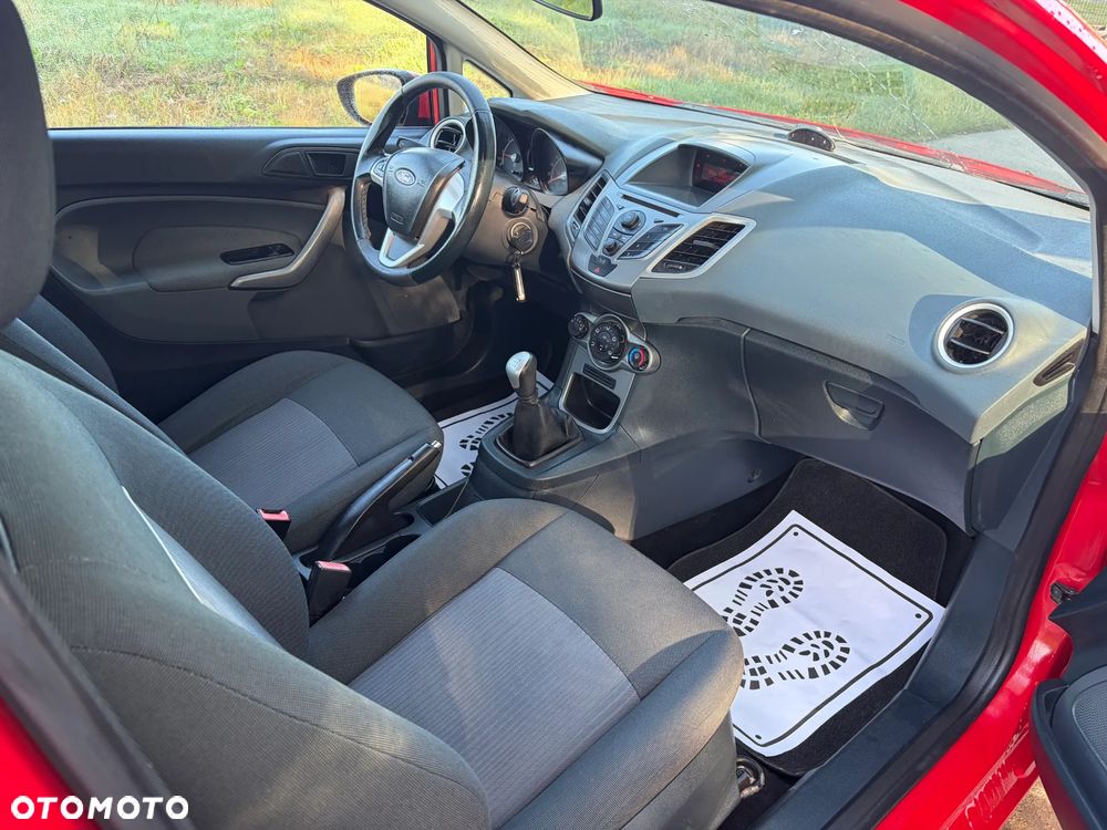 Ford Fiesta 1.25 Ambiente EU5 - 14