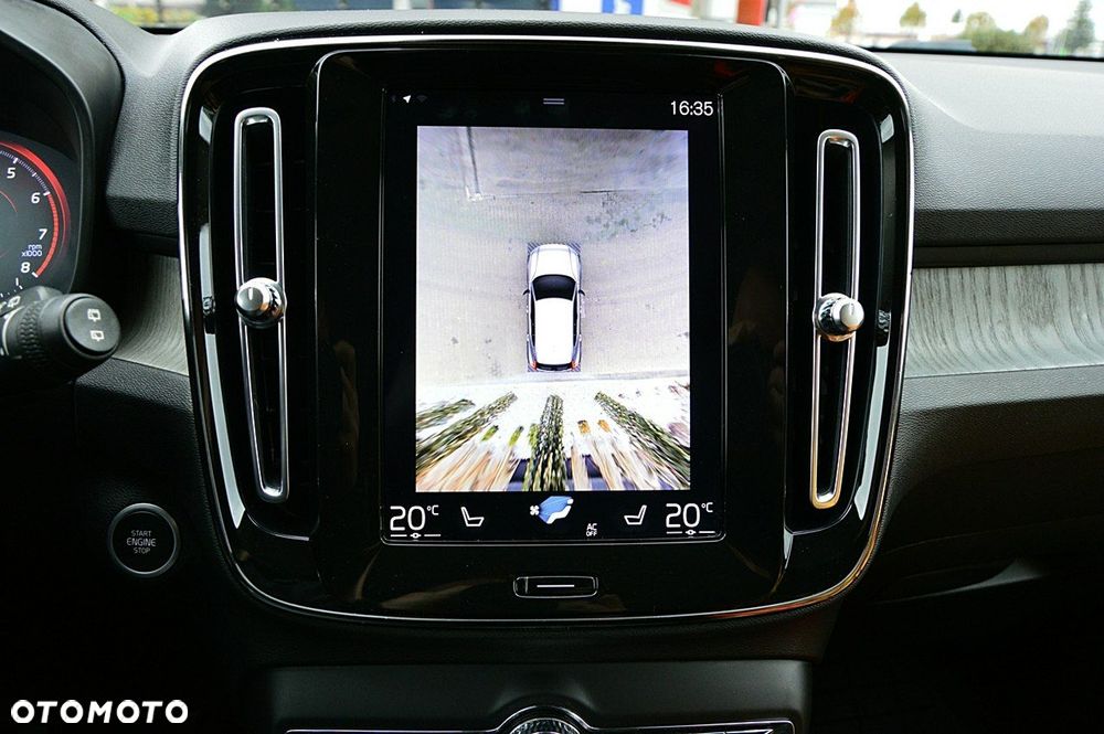Volvo XC 40 T3 Momentum Pro - 40