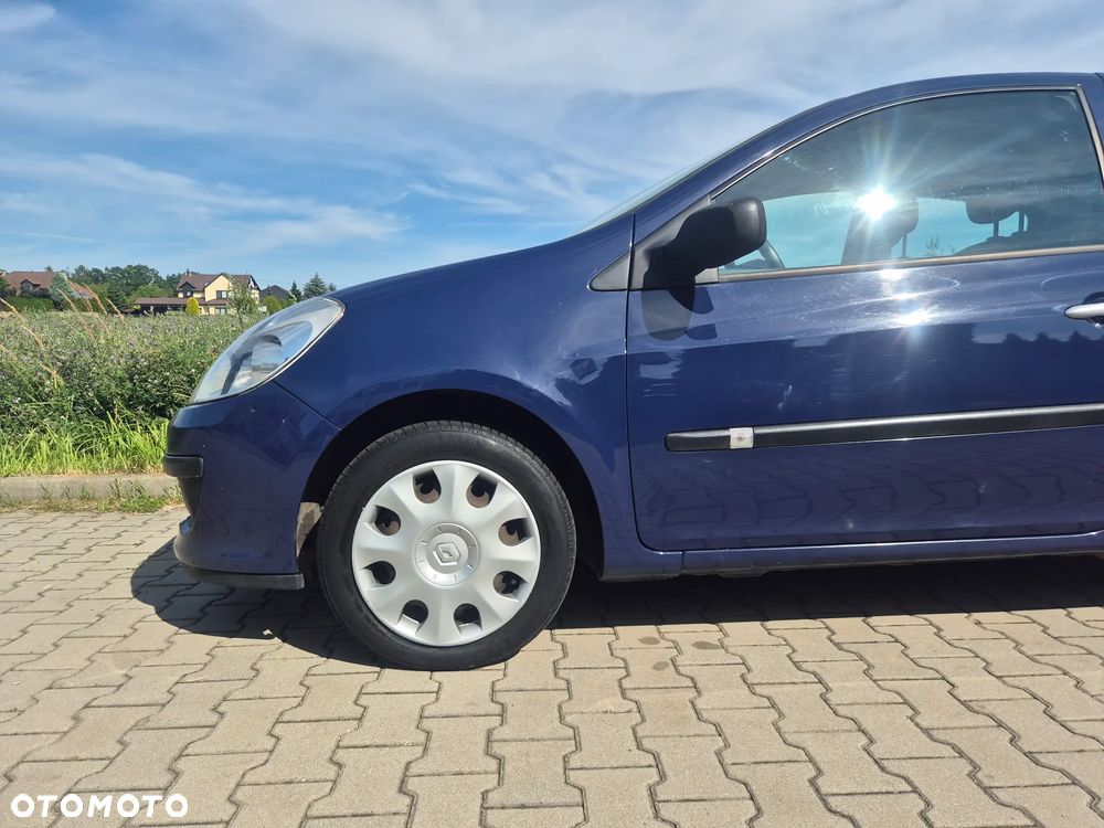Renault Clio 1.2 16V 75 Dynamique - 18
