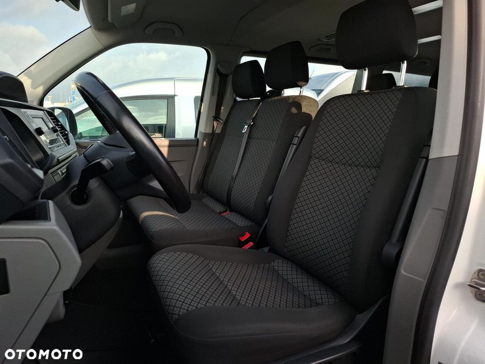 Volkswagen Transporter CARAVELLE 2.0 TDI 110KM - 9