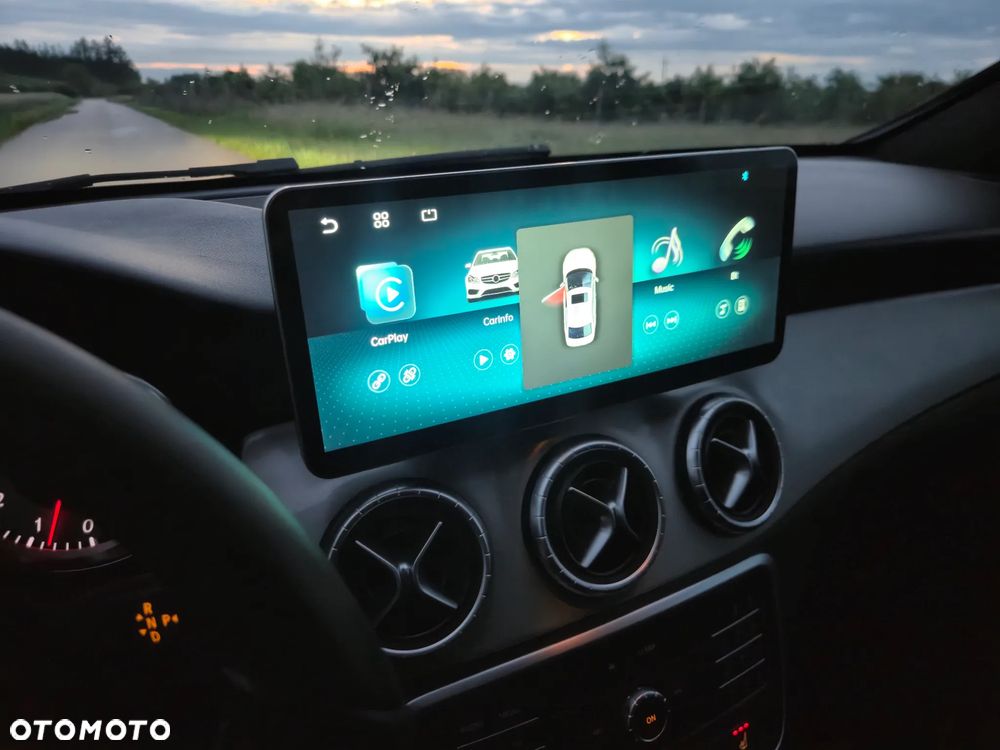 Mercedes-Benz CLA 200 7G-DCT - 31