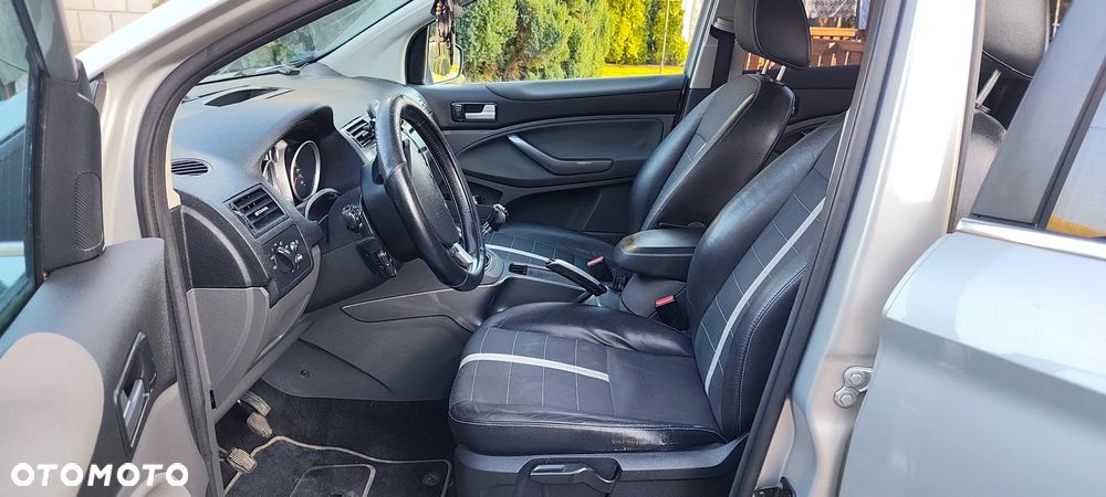 Ford Kuga 2.0 TDCi Titanium - 8