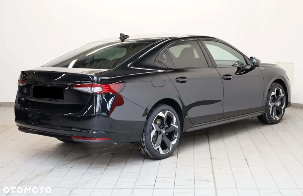 Skoda Superb 1.5 TSI Plug-in Hybrid Sportline DSG - 4