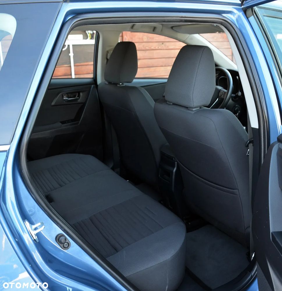 Toyota Auris 1.33 VVT-i - 12