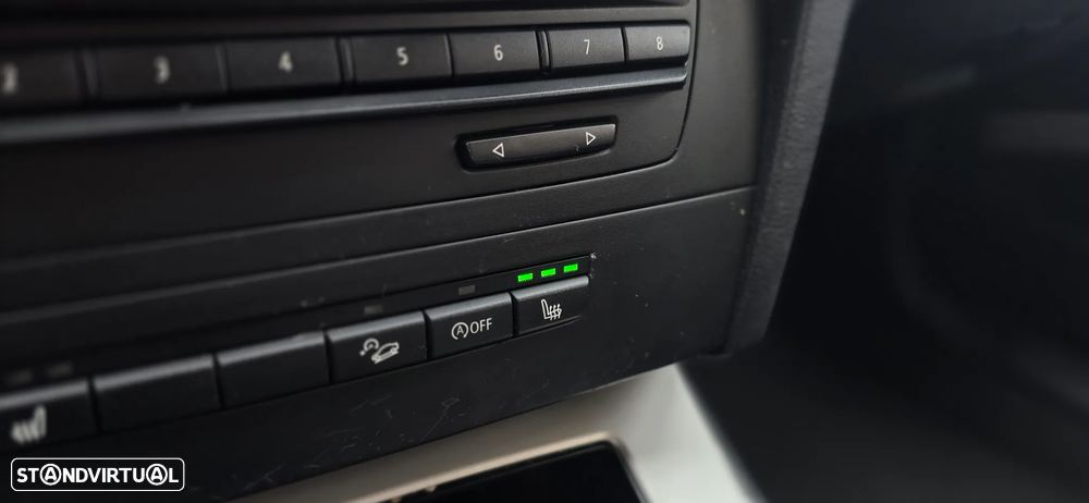 BMW 320 d Touring Navigation Sport - 18