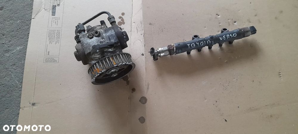 POMPA WTRYSKOWA TOYOTA VERSO 22100-0G010 - 1