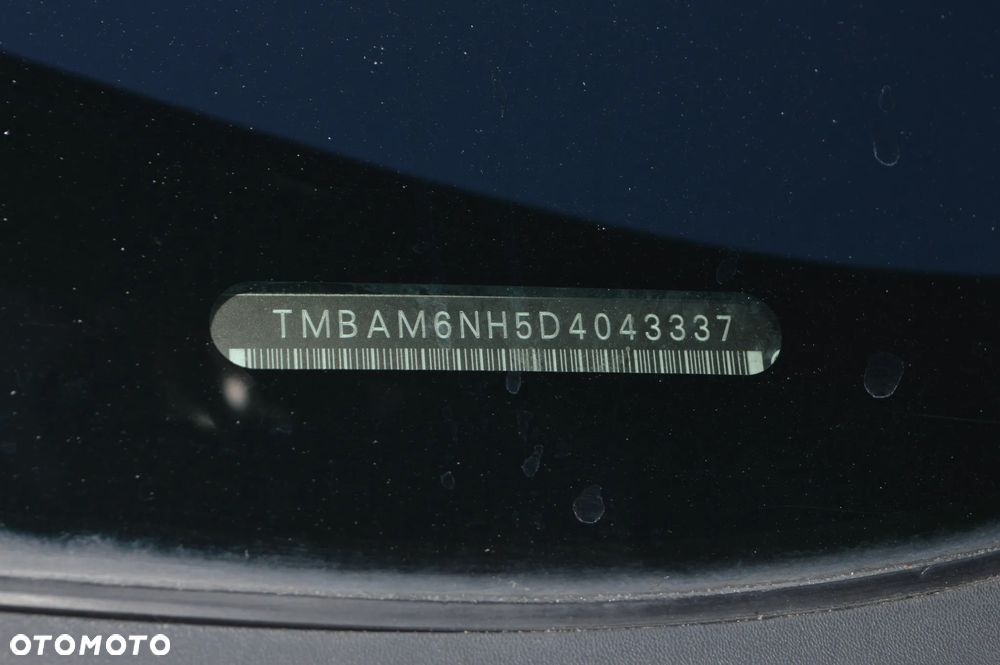 Skoda RAPID 1.2 TSI Ambition - 26