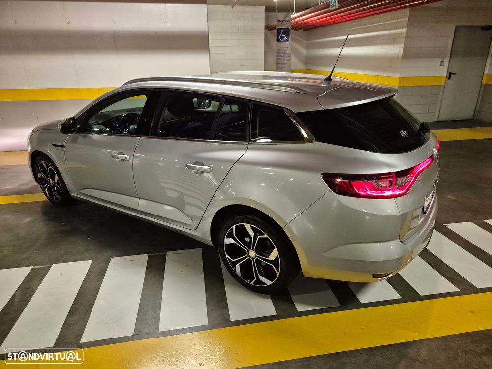 Renault Mégane Sport Tourer ENERGY dCi 110 EXPERIENCE - 17