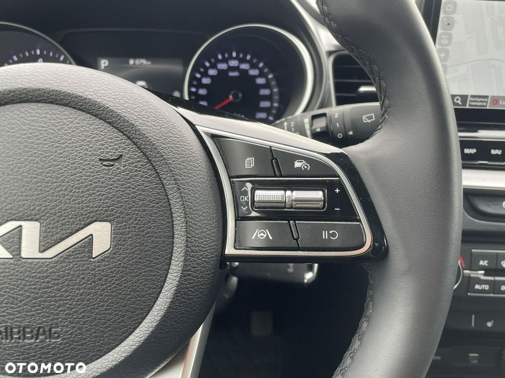 Kia XCeed - 20