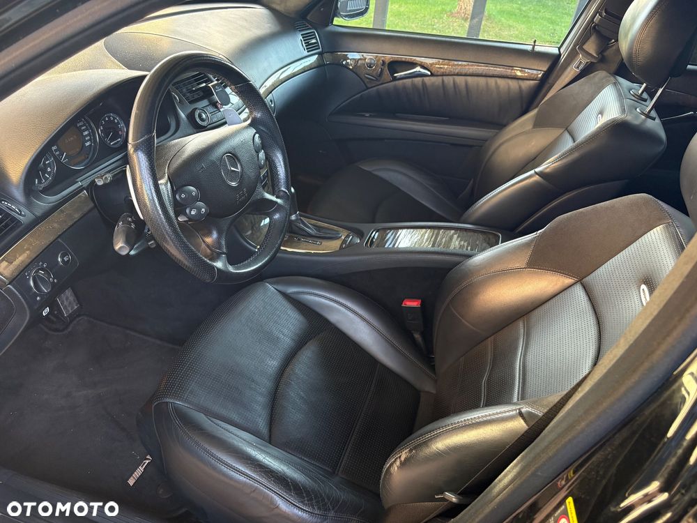 Mercedes-Benz Klasa E 63 AMG 7G-TRONIC - 12