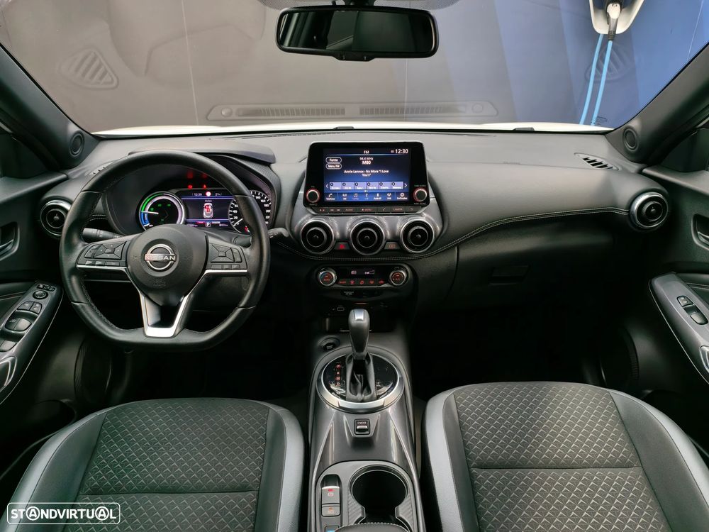Nissan Juke 1.6 Hybrid N-Design Black - 48