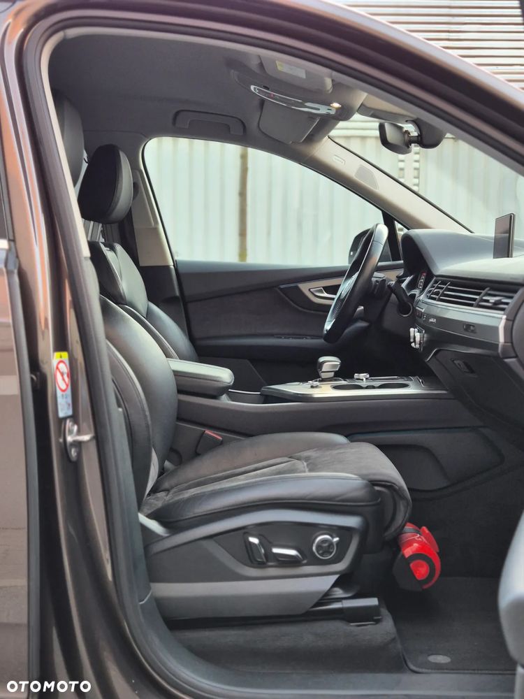 Audi Q7 - 37