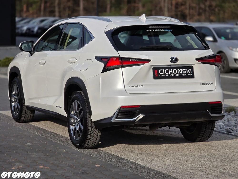 Lexus NX 300h Elegance AWD - 8