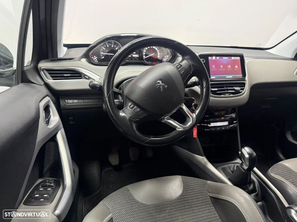 Peugeot 2008 1.2 VTi Allure - 14
