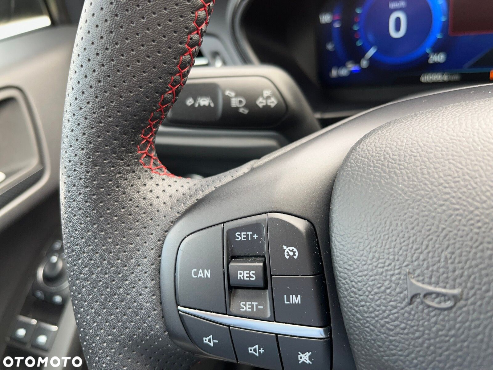 Ford Focus - 25