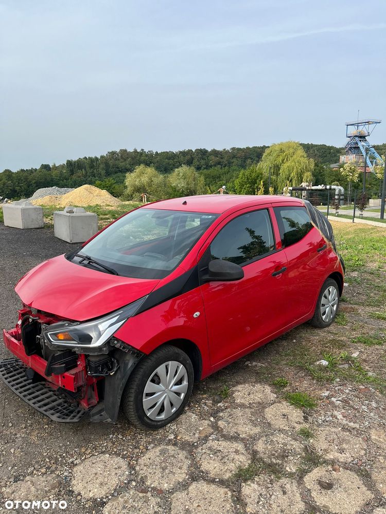 Toyota Aygo x - 10