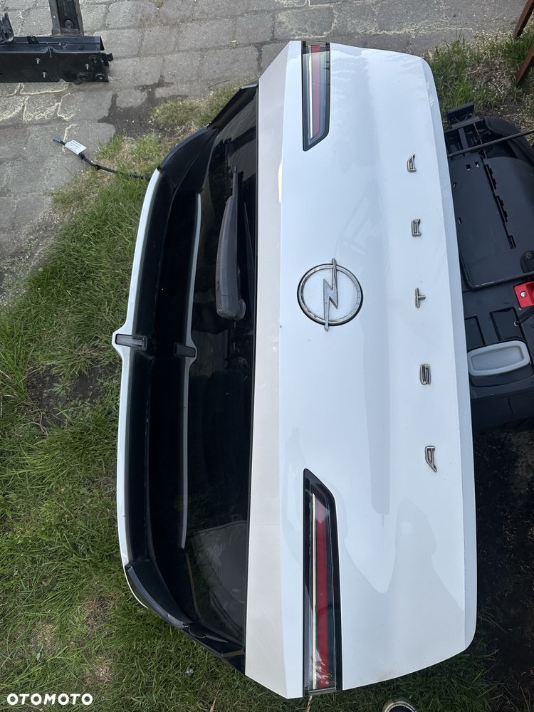 Tylna Klapa Bagaznika Opel Astra L VI 6 Hb w kolor EWP