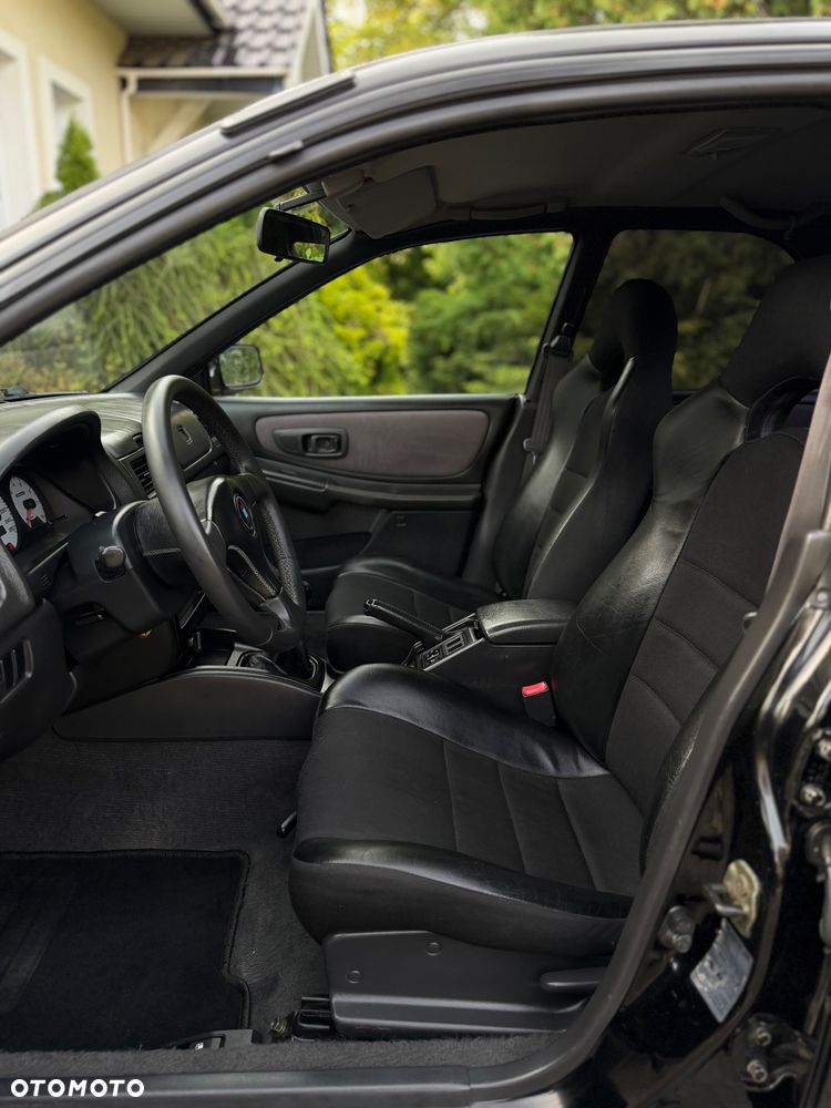 Subaru Impreza 2.0 GT - 28