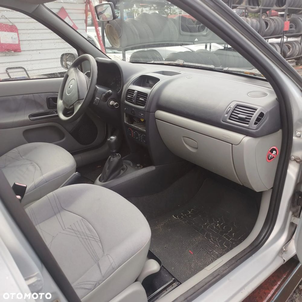 Renault Clio 2 FL na części . - 4