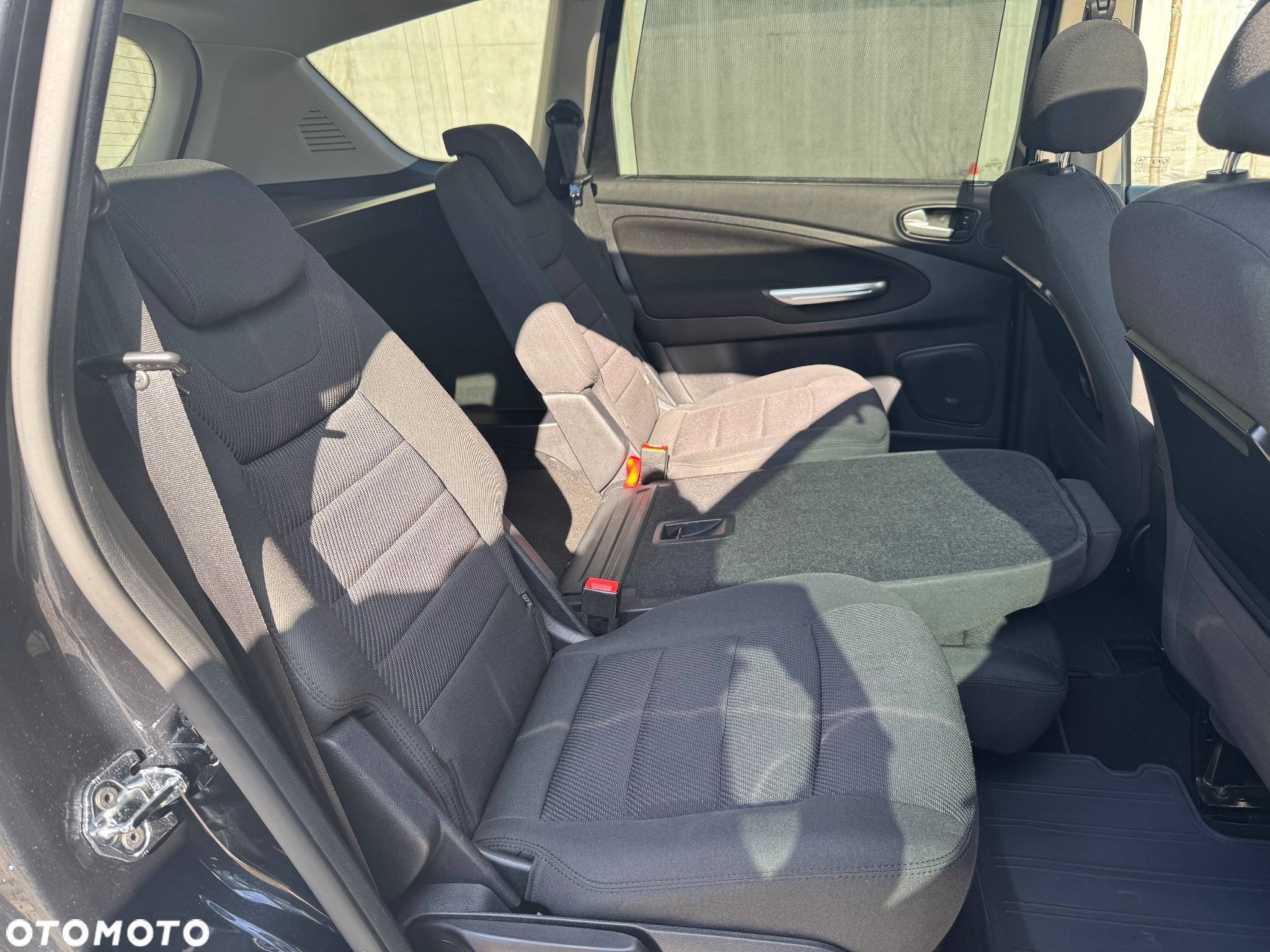 Ford S-Max 2.0 TDCi DPF Titanium X - 26