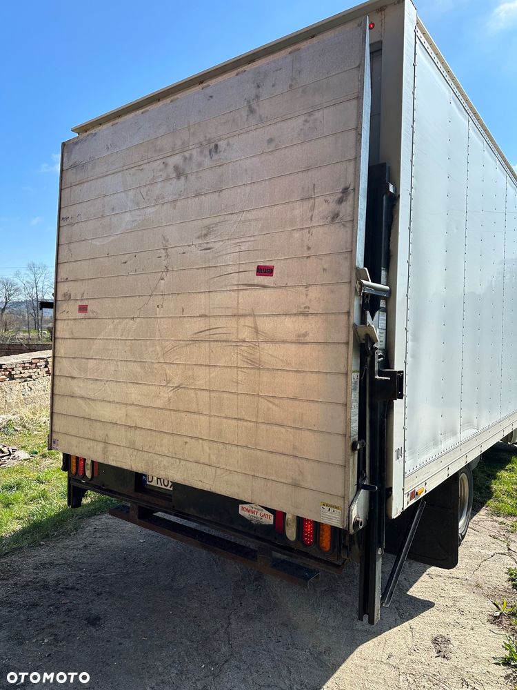 Mercedes-Benz 906 - 5