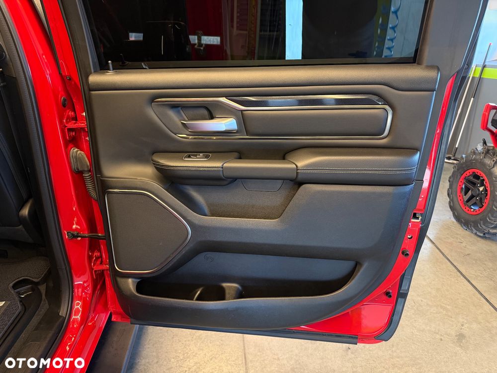 Dodge RAM 5.7 4x4 - 18