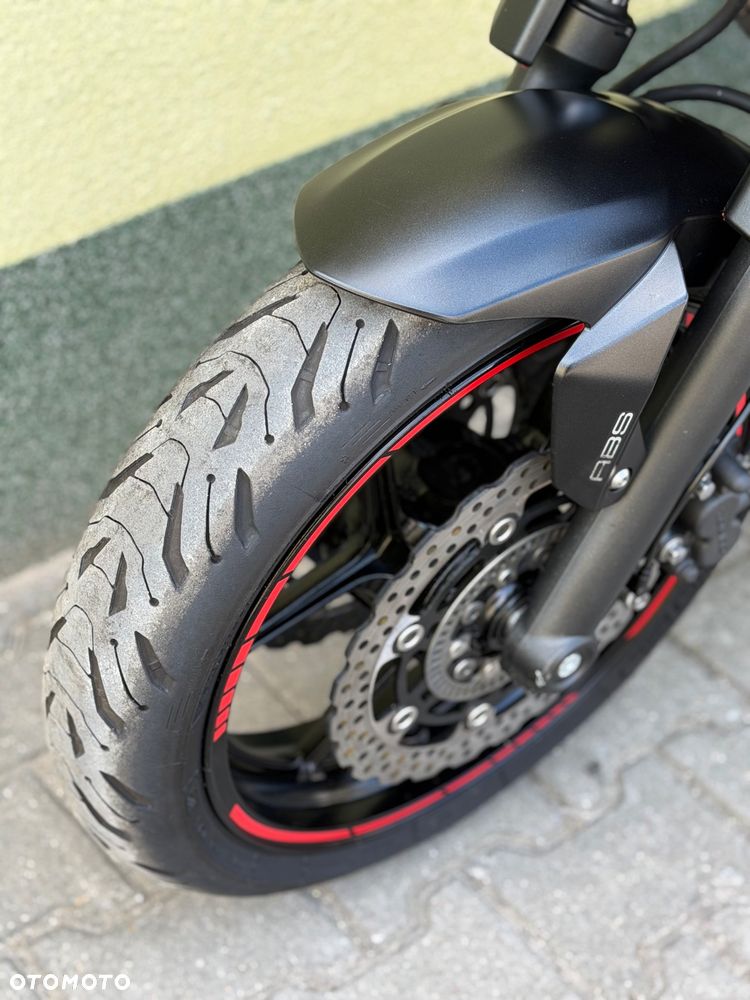 Kawasaki ER - 30