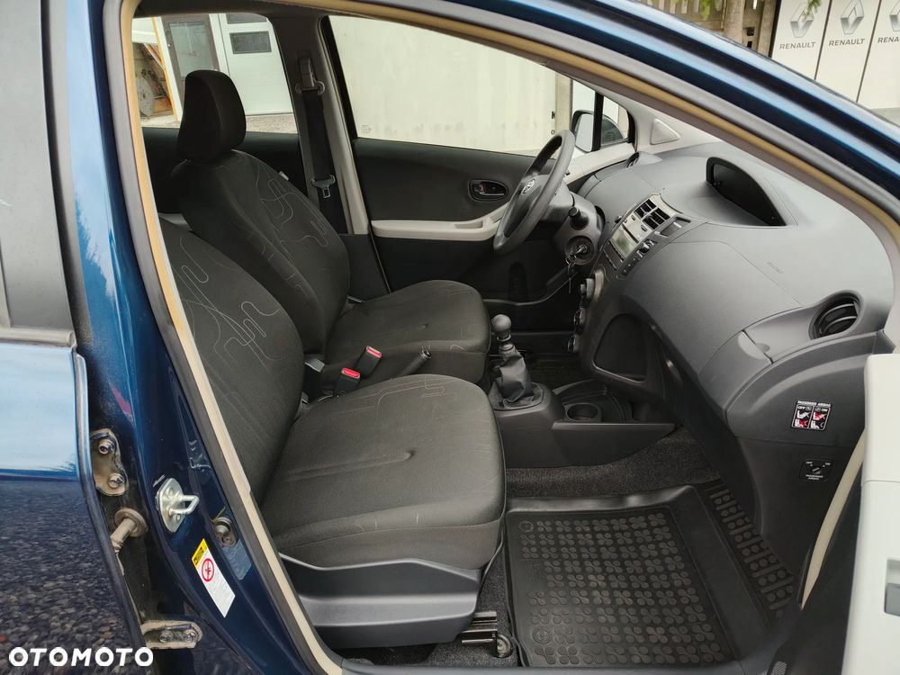 Toyota Yaris 1.33 VVT-i Comfort - 11