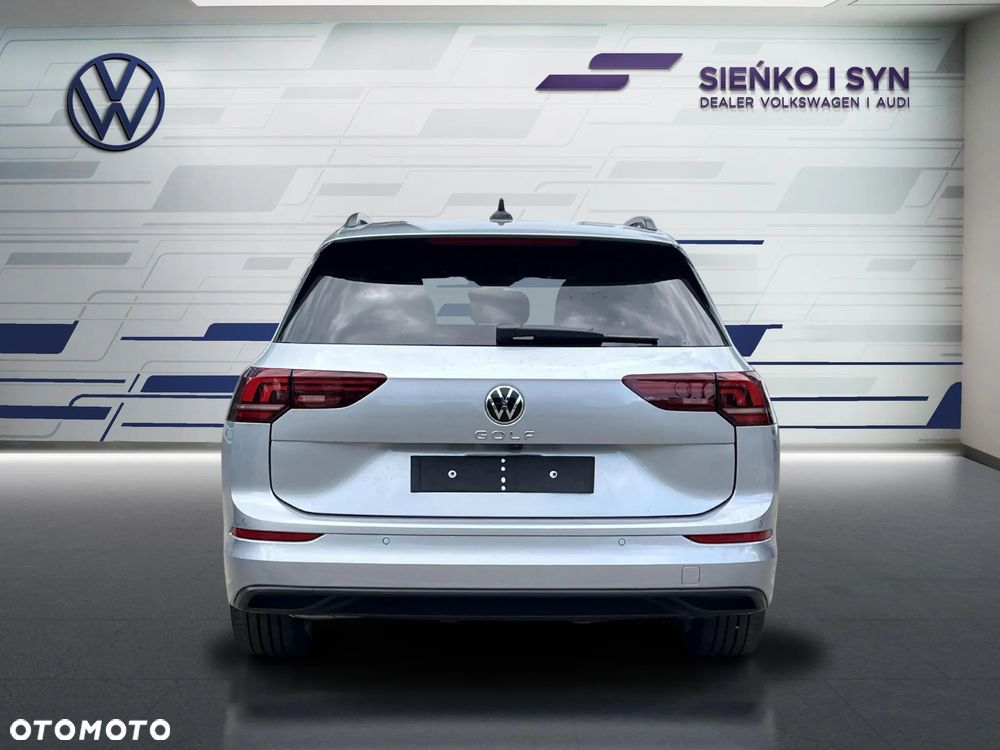 Volkswagen Golf VIII 2.0 TDI Life DSG - 4