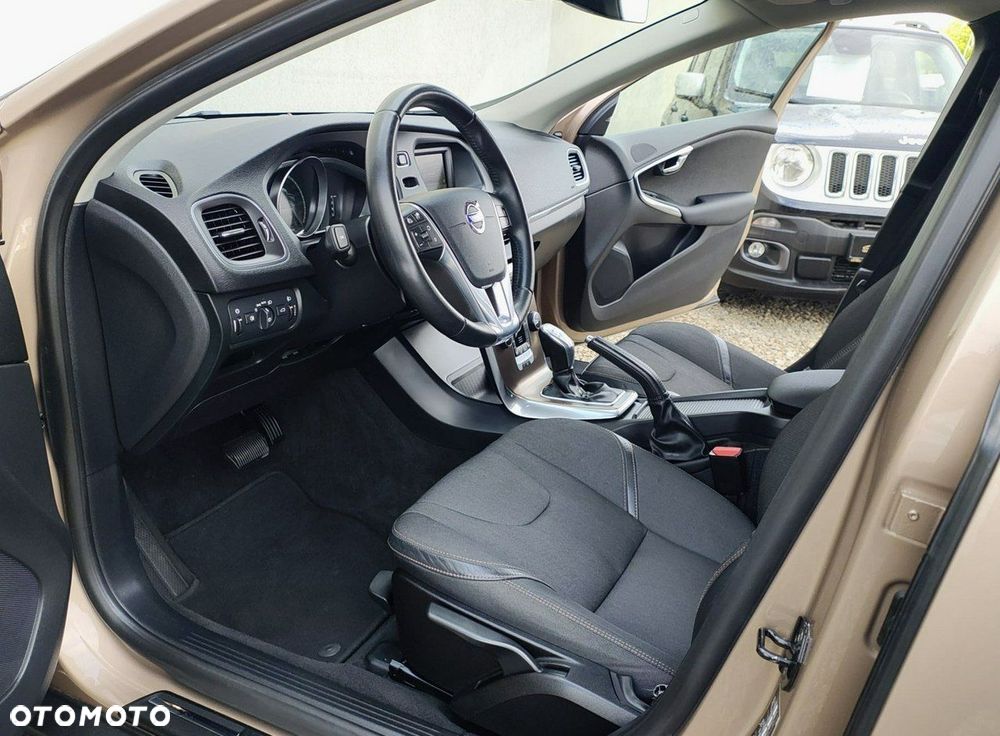 Volvo V40 Cross Country D3 Geartronic Summum - 17