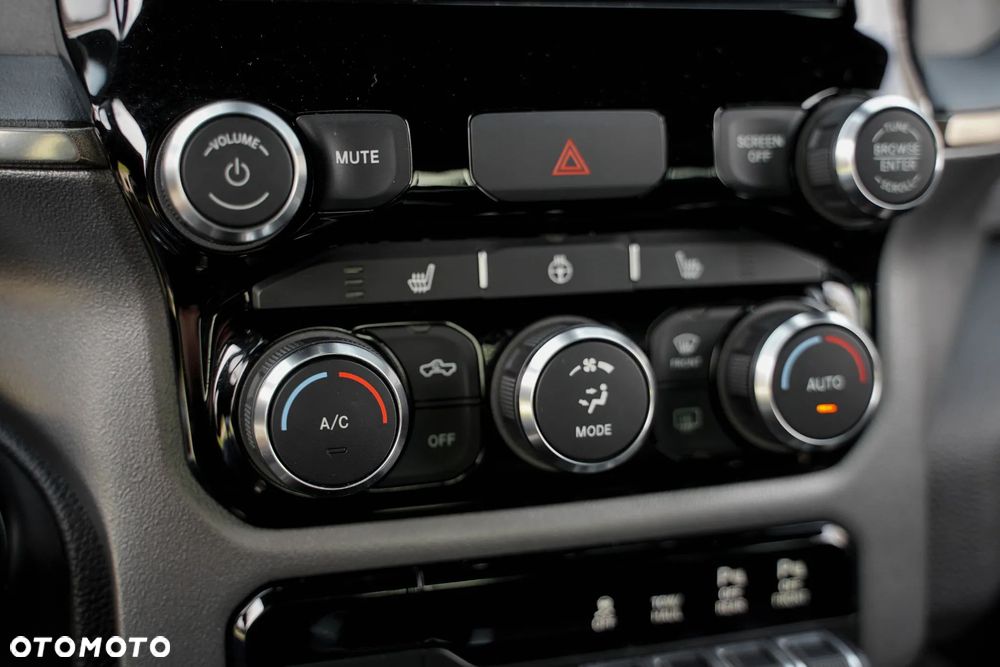 Dodge RAM 5.7 4x4 - 34