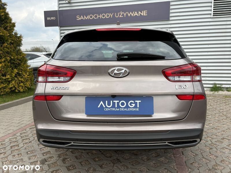 Hyundai i30 1.5 T-GDI 48V Executive DCT - 26