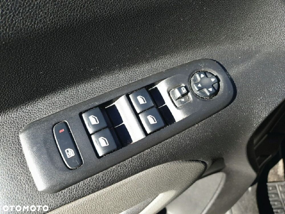 Peugeot Rifter 1.5 BlueHDI Allure S&S - 13